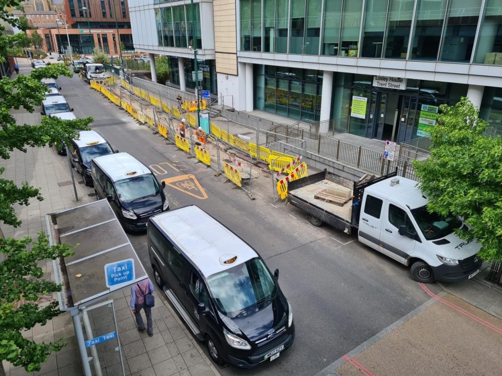 Taxis in Nottingham waiting near Loxley House