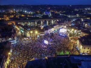 Shot of Mansfield's christmas lights switch on