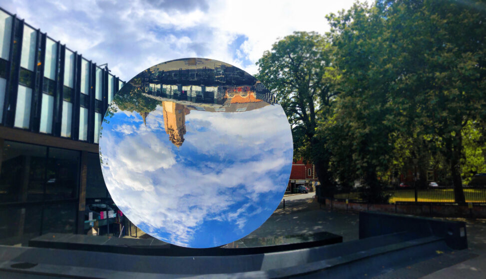 The Sky Mirror at Nottingham Playhouse, please credit Liyuan Liu