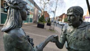 Robin Hood and Lady Marian are ‘reunited’ thanks to specialist repairs