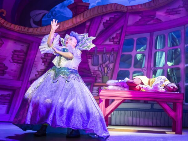 NOTTINGHAM PLAYHOUSE