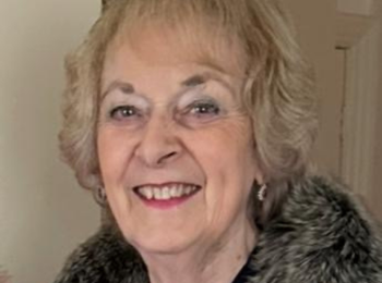 GLENNIS ROBINSON - MANOR FARM PARK & WOODLANDS